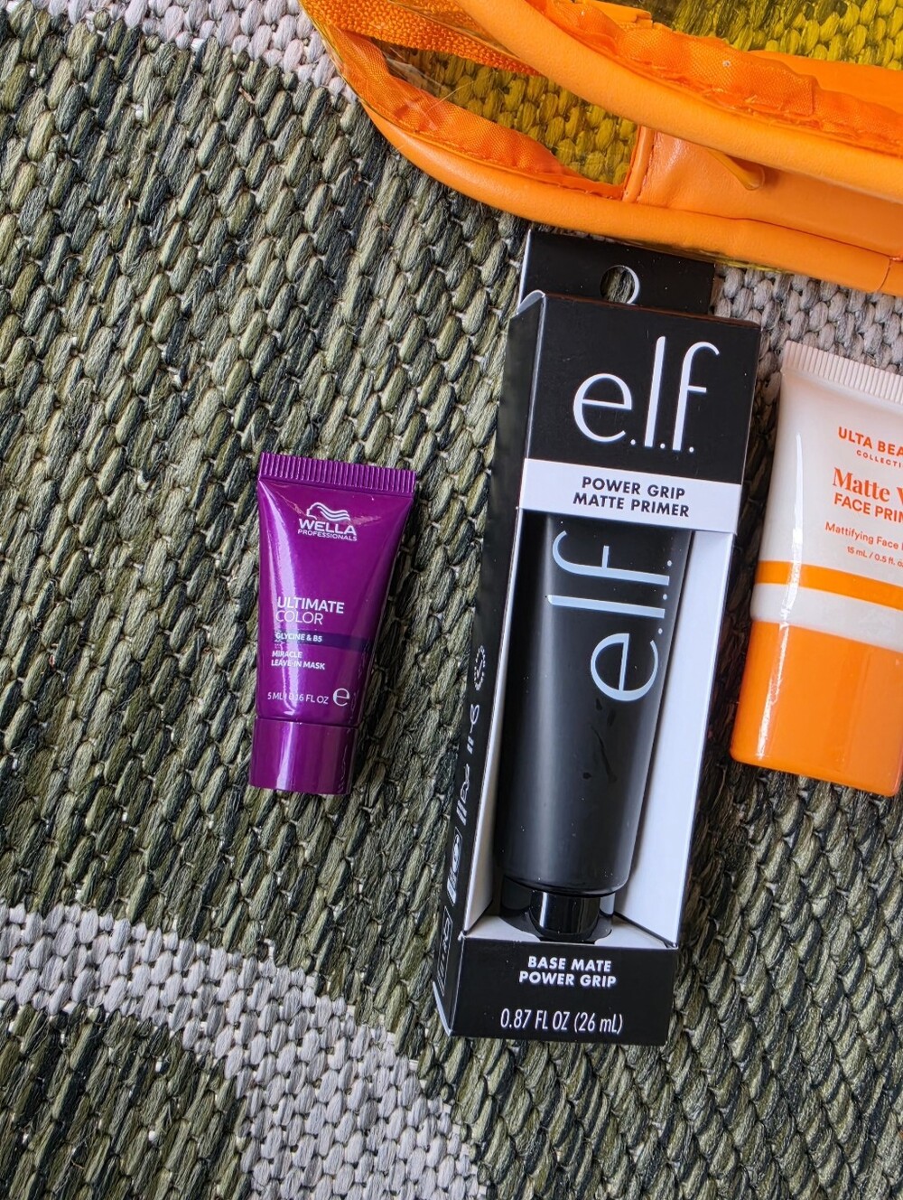 Makeup Bag & Sample Bundle - Picture 2 of 8